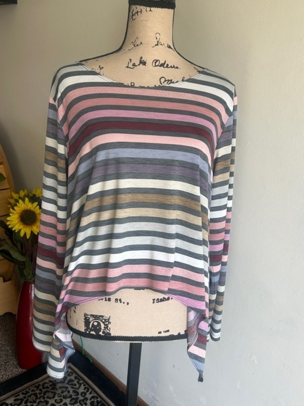 Sun Kim Striped Long Sleeve Asymmetrical Hem Top Size Large